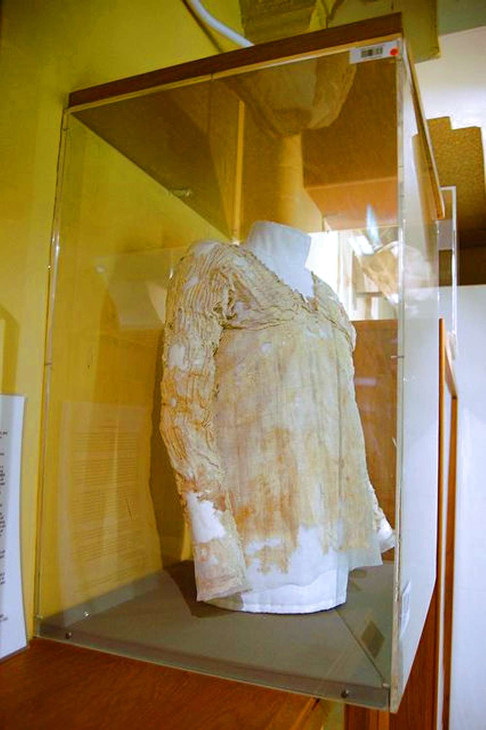 World's oldest garment | Ancient egyptian clothing, Egyptian clothing,  Ancient egyptian costume